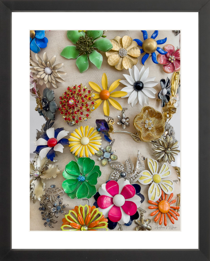 VINT Color Brooches